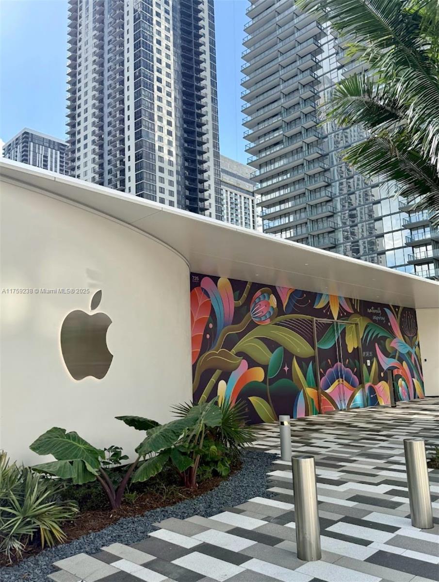 PARAMOUNT MIAMI WORLDCENT - Residential