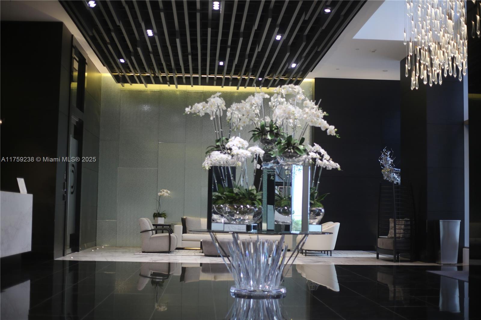 PARAMOUNT MIAMI WORLDCENT - Residential
