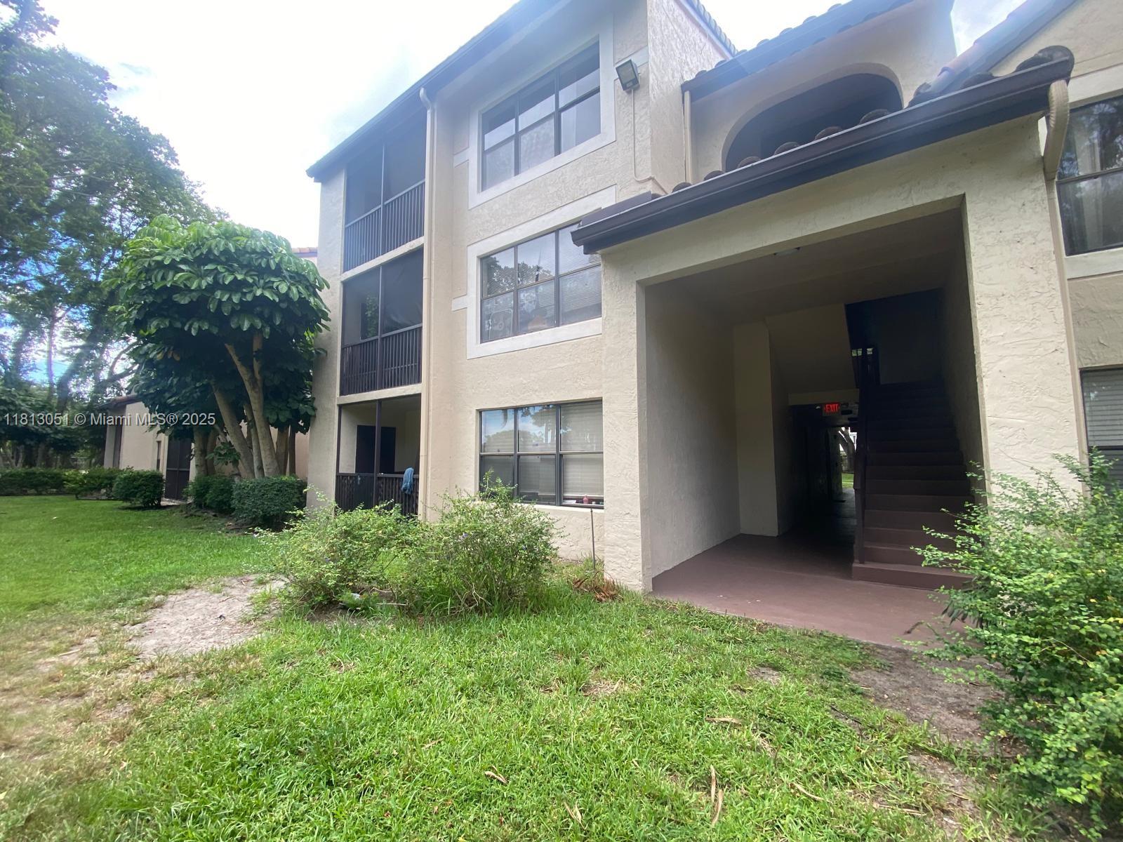 4201 W McNab Rd 11