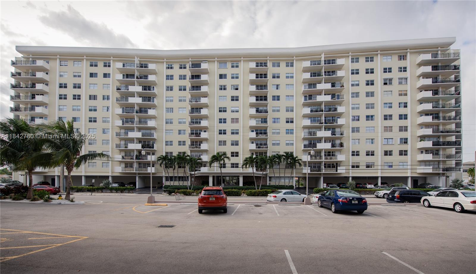 OCEAN VIEW TOWERS CONDO - Residential Lease