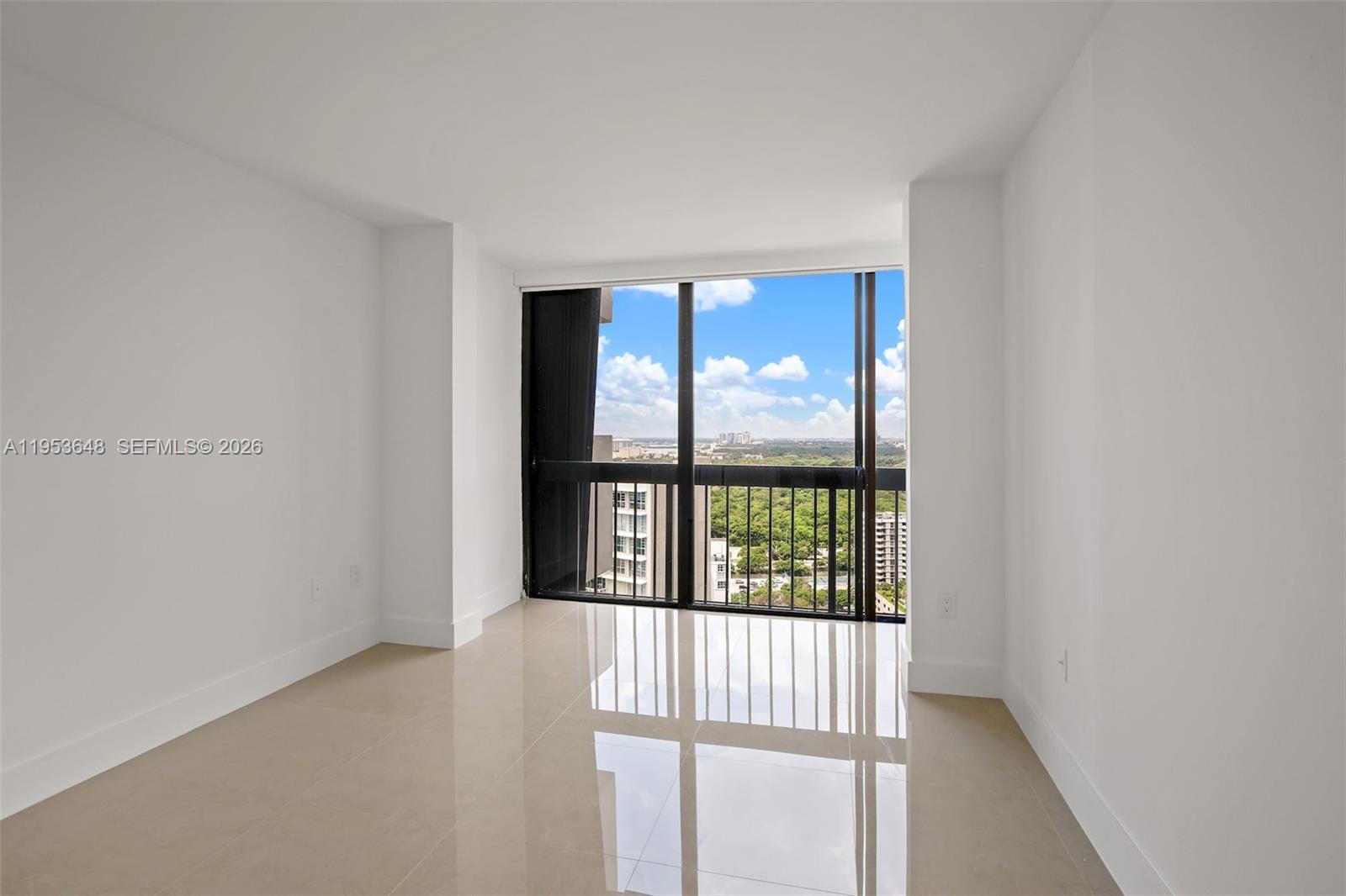 2333 Brickell Ave 2710