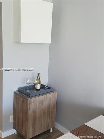 PRESIDENT OF PALM BEACH C - Residential Lease