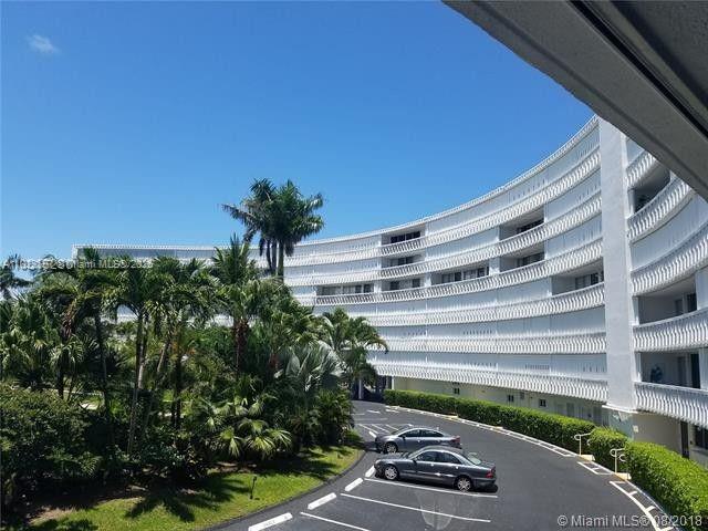 PRESIDENT OF PALM BEACH C - Residential Lease