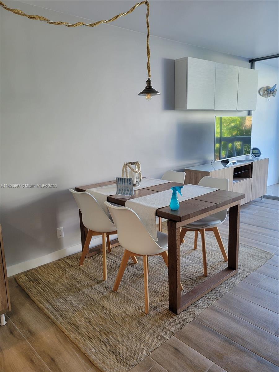 PRESIDENT OF PALM BEACH C - Residential Lease