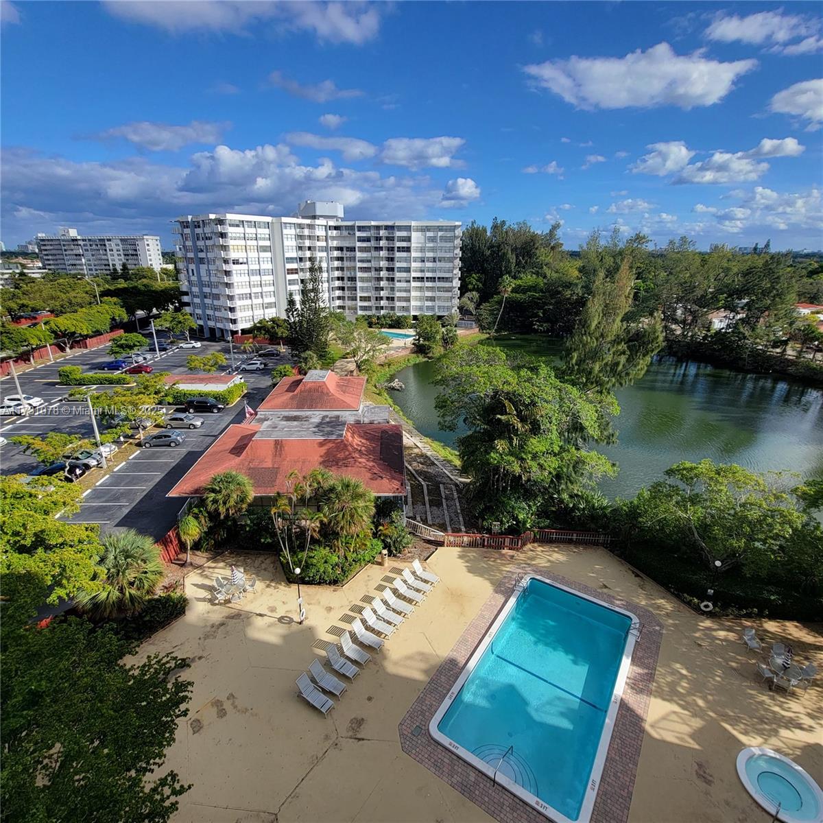 1200 Ne Miami Gardens Dr 815W, Miami, Broward County, Florida - 2 Bedrooms  
2 Bathrooms - 
