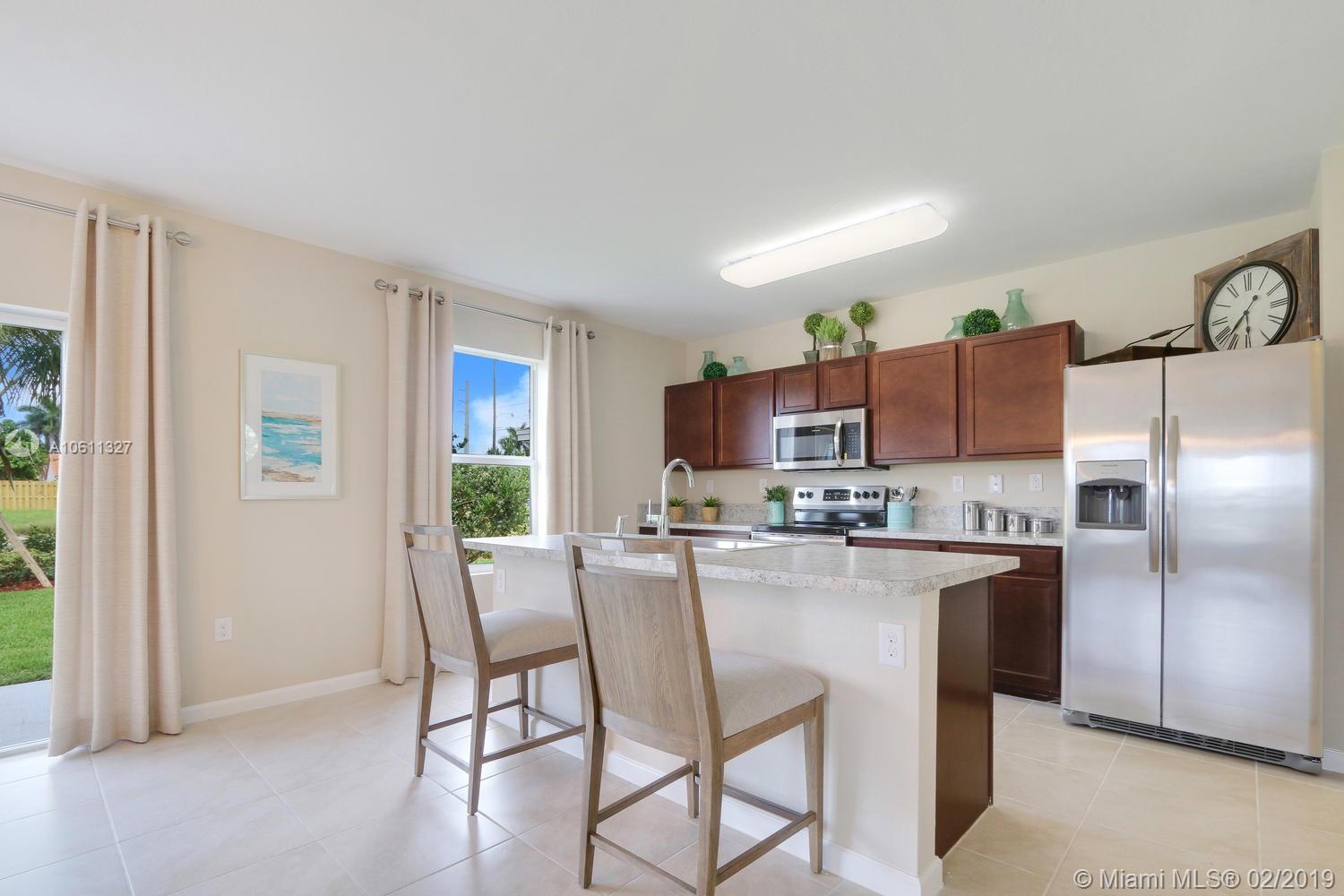 BAY GARDENS - Residential