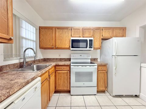 1638 Embassy Dr 312 West Palm Beach FL 33401