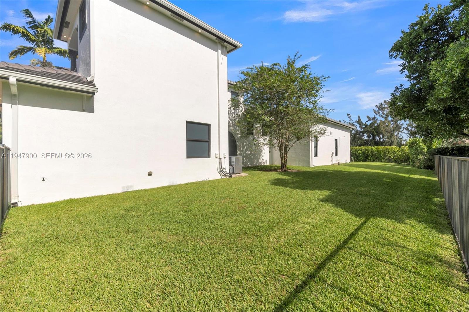 BELMONT LAKES AT DAVIE - Residential