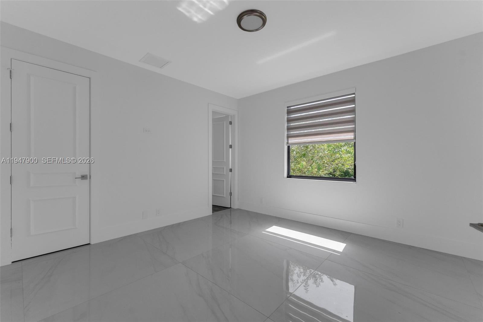 BELMONT LAKES AT DAVIE - Residential