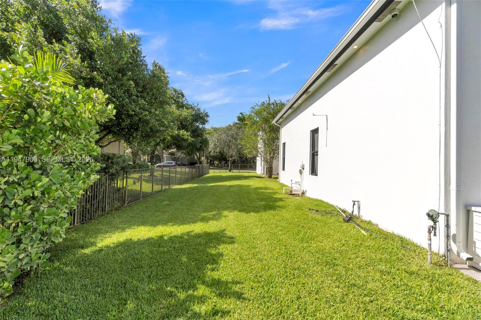 BELMONT LAKES AT DAVIE - Residential