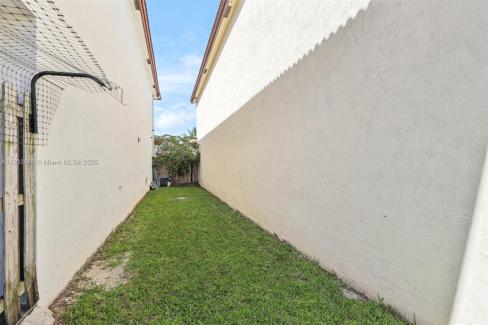 LAKES BY THE BAY FAYE REP - Residential