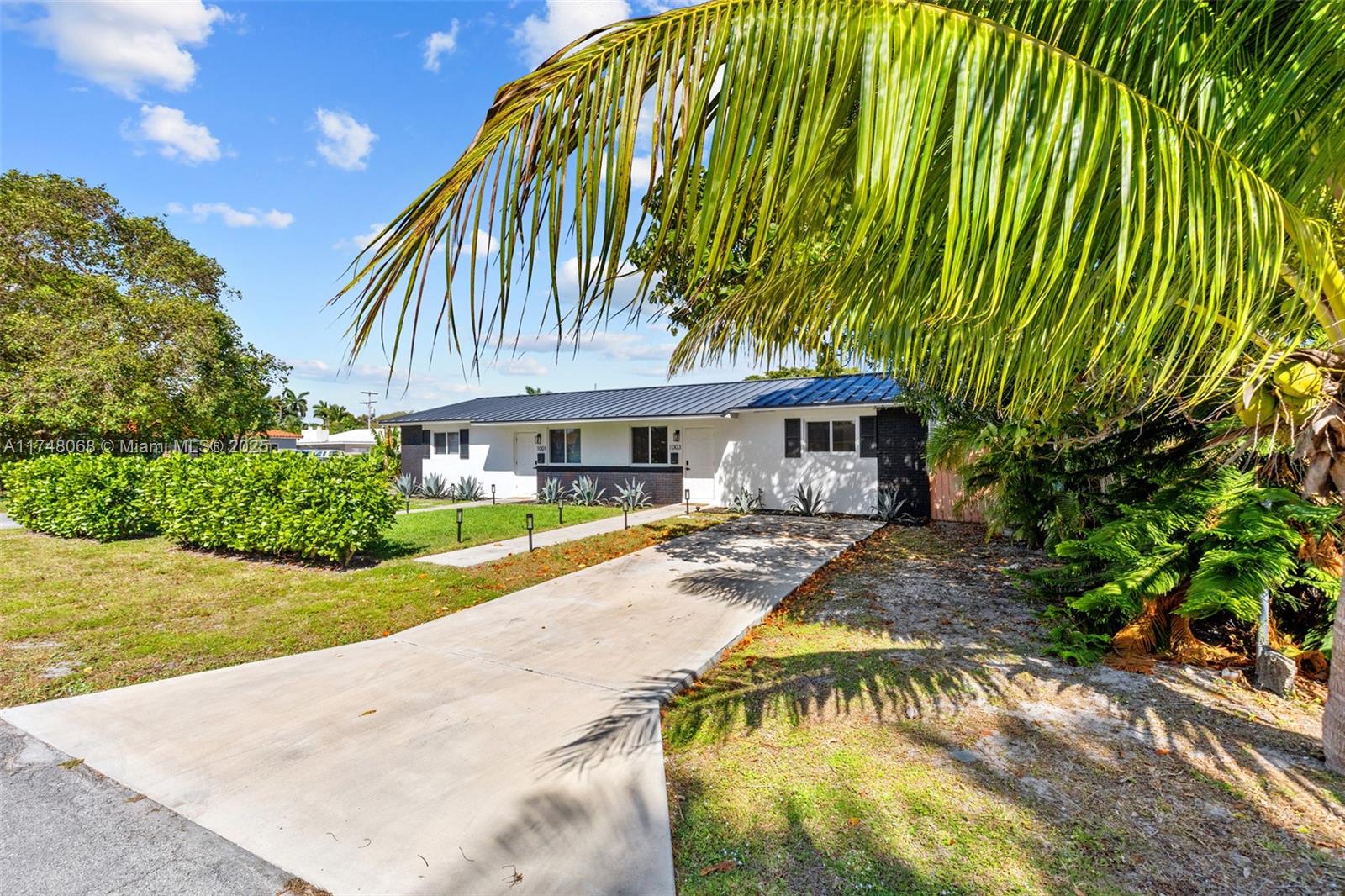 1003 NE 110th St 1003