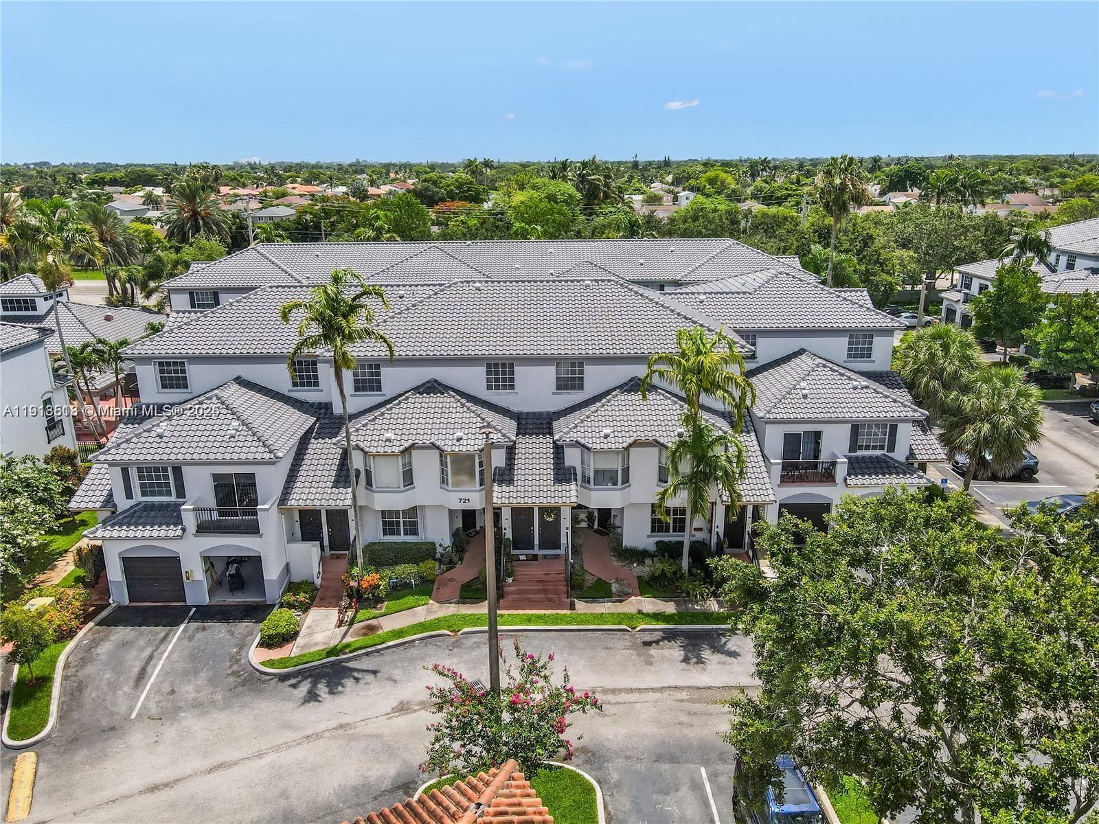 VILLAS DE TUSCANY CONDO - Residential Lease