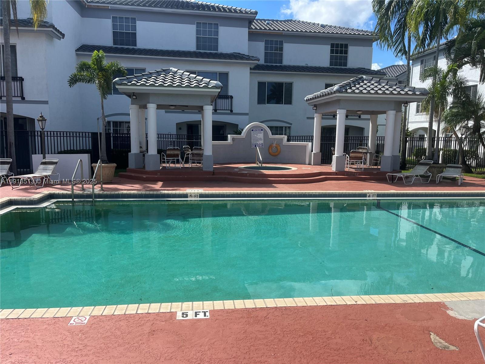 VILLAS DE TUSCANY CONDO - Residential Lease