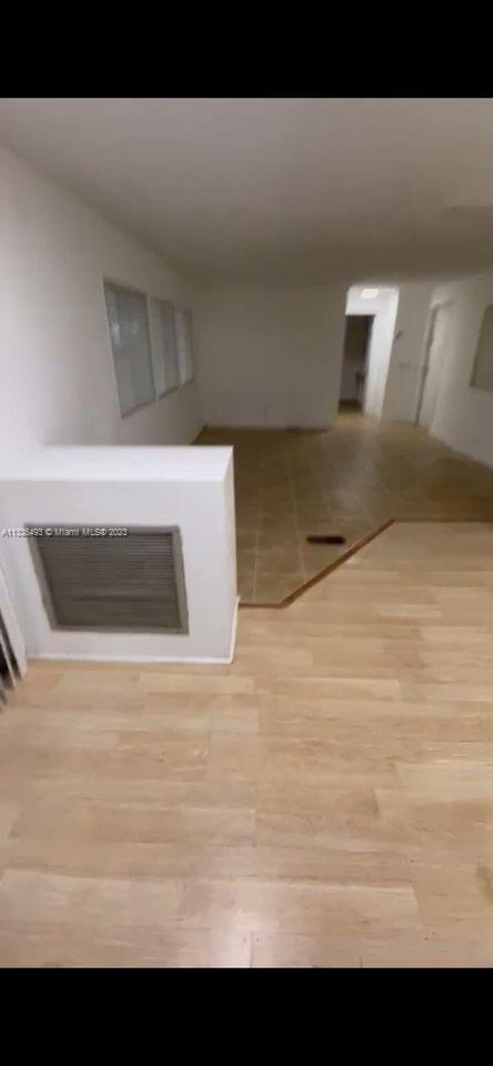 RAVENSWOOD ESTATES & MARI - Residential Lease