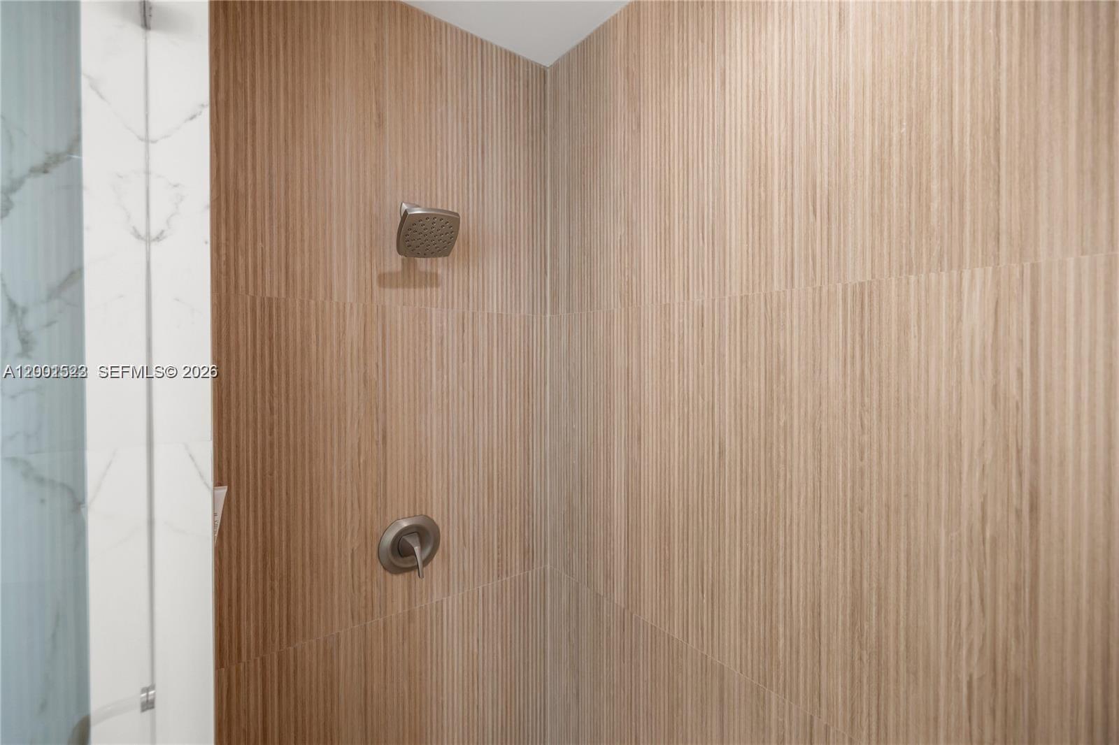 EL PORTAL SEC 7 - Residential Lease