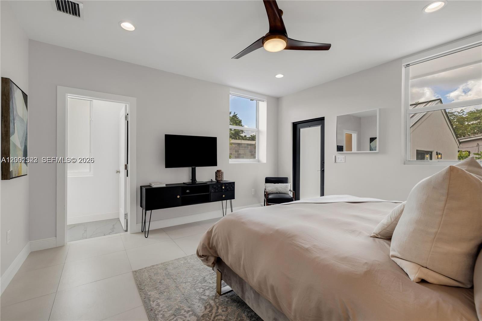 EL PORTAL SEC 7 - Residential Lease