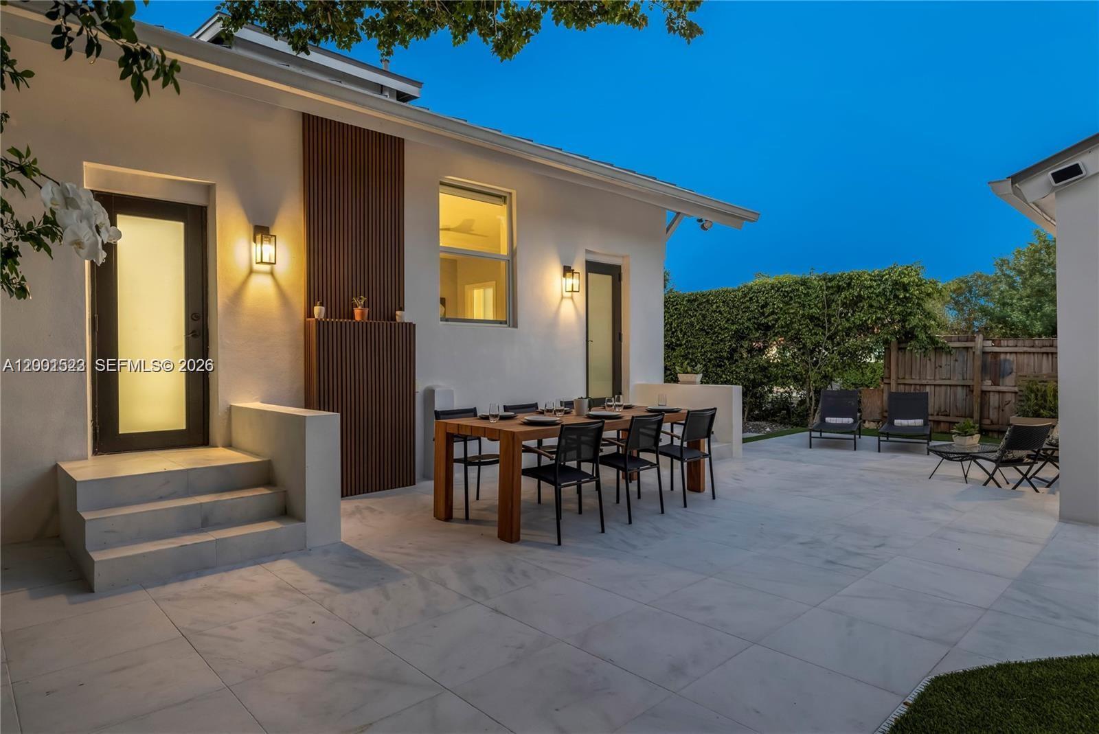 EL PORTAL SEC 7 - Residential Lease