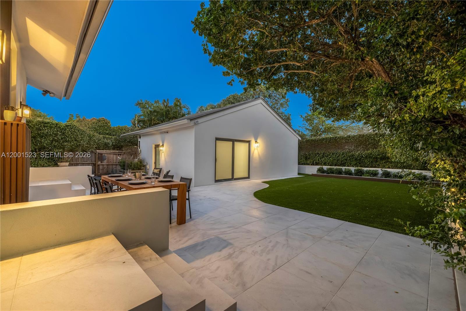 EL PORTAL SEC 7 - Residential Lease