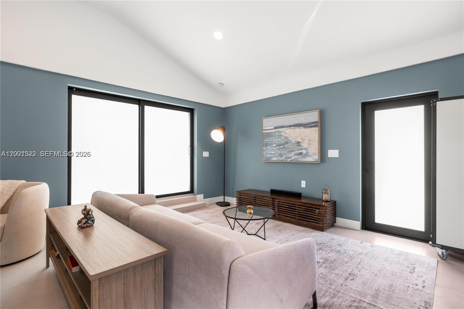 EL PORTAL SEC 7 - Residential Lease