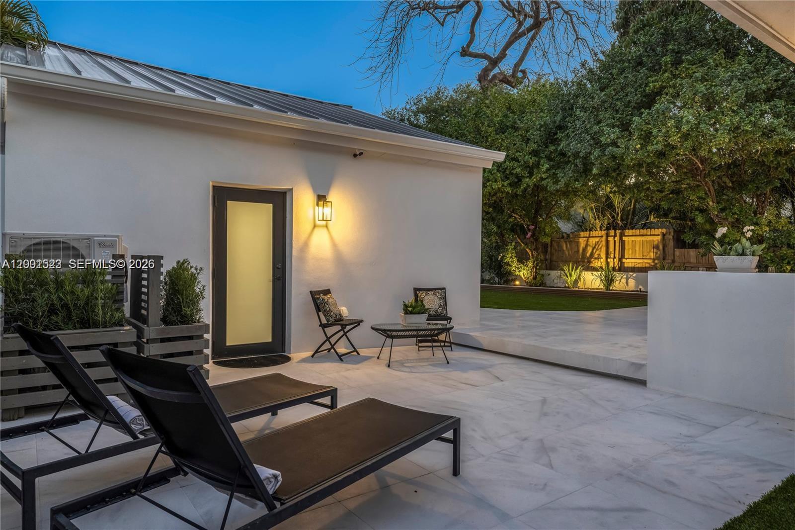 EL PORTAL SEC 7 - Residential Lease