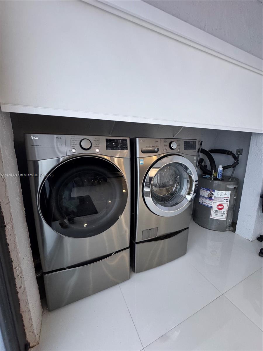 KARANDA VILLAGE V-B CONDO - Residential