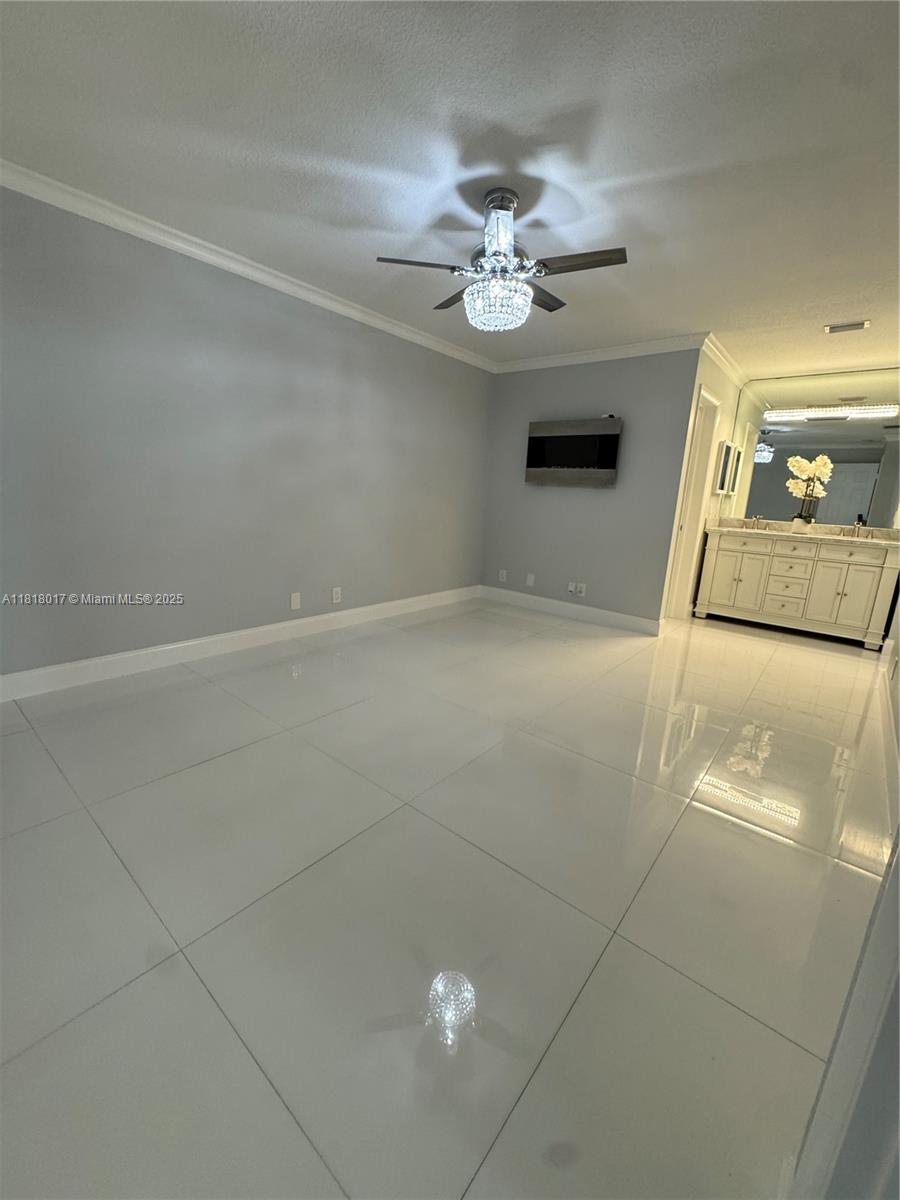 KARANDA VILLAGE V-B CONDO - Residential