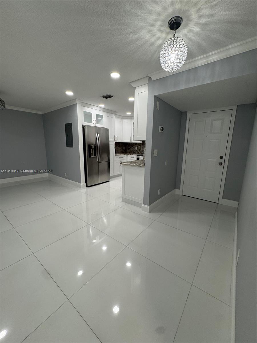 KARANDA VILLAGE V-B CONDO - Residential