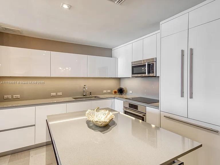 RISE CONDO - Residential