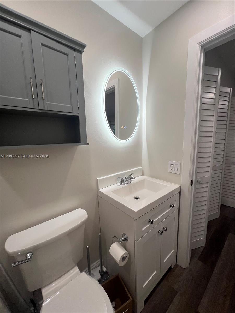 DOLPHIN CONDO - Residential