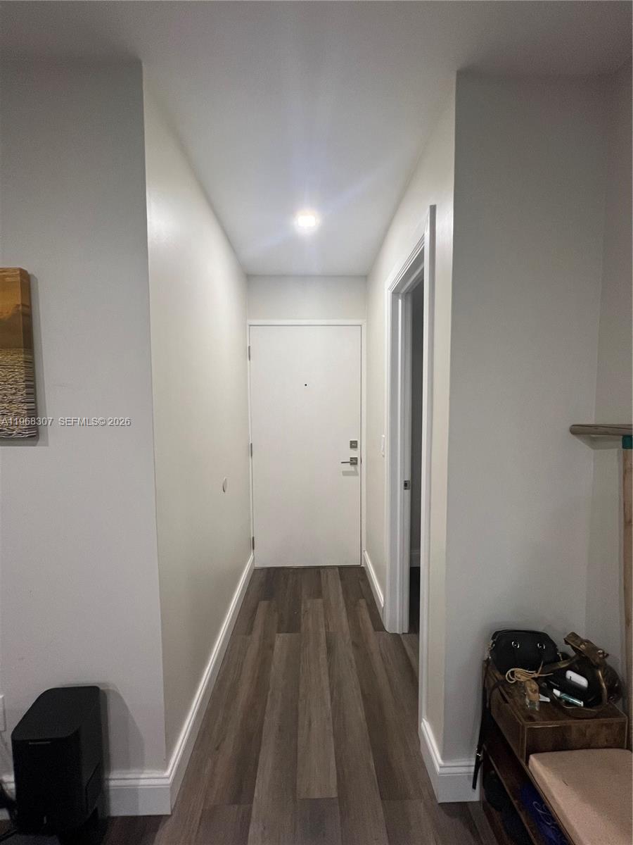 DOLPHIN CONDO - Residential