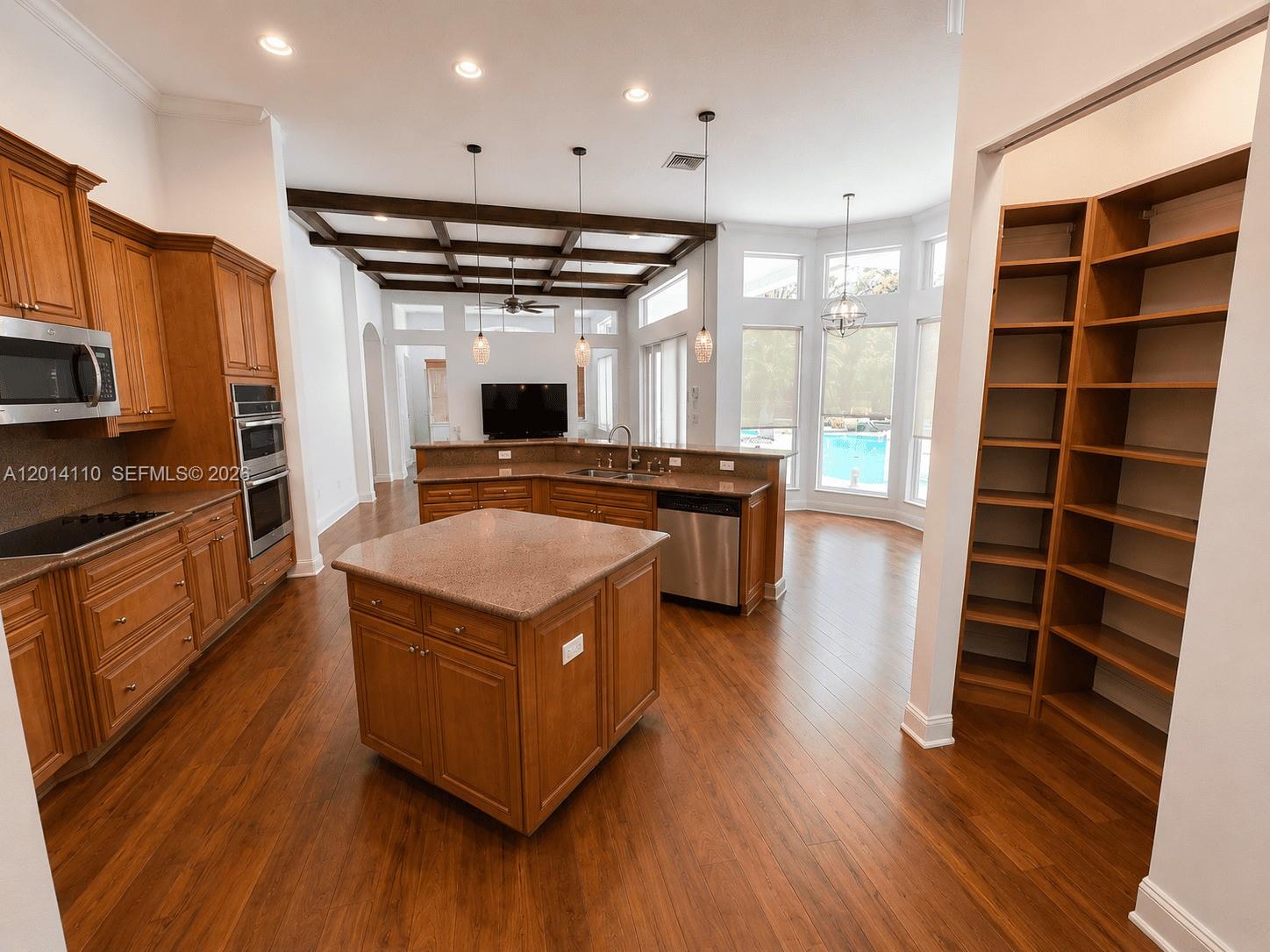 LONG LAKE RANCHES PLAT ON - Residential Lease