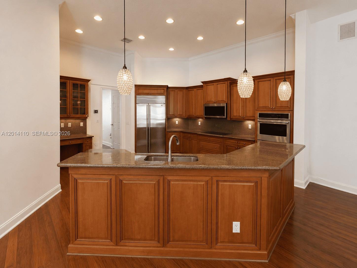 LONG LAKE RANCHES PLAT ON - Residential Lease