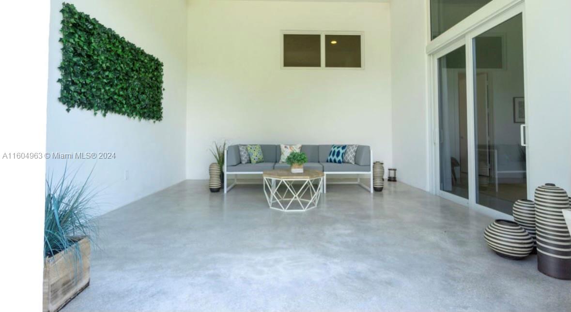 RANCH COLONY - Residential Lease