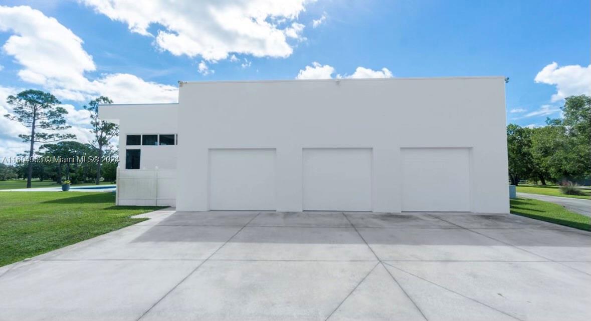 RANCH COLONY - Residential Lease