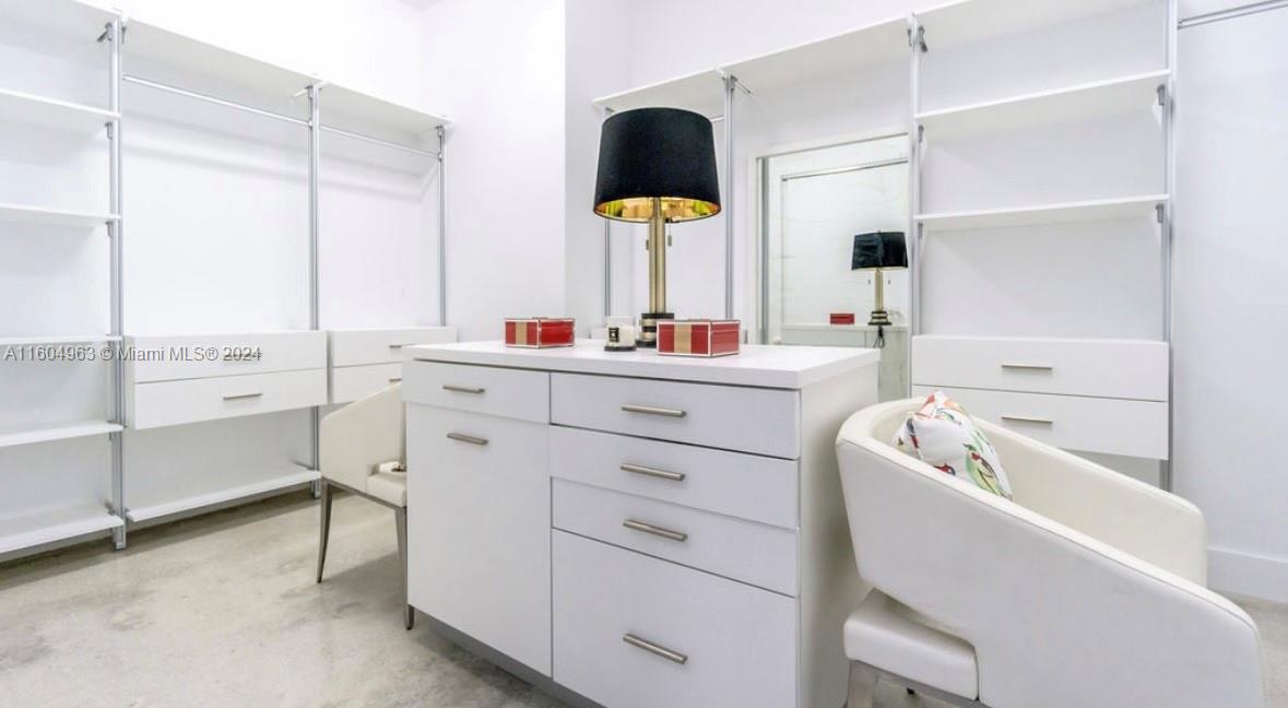 RANCH COLONY - Residential Lease