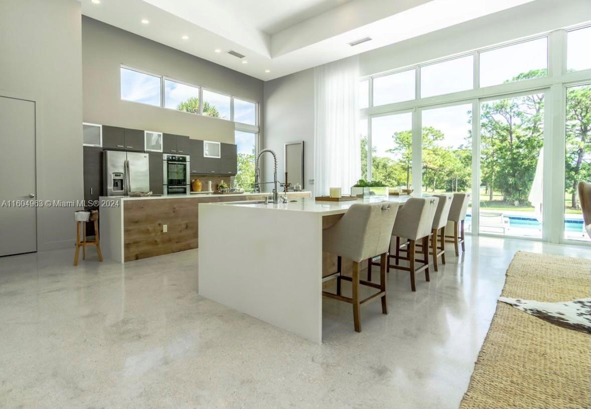 RANCH COLONY - Residential Lease