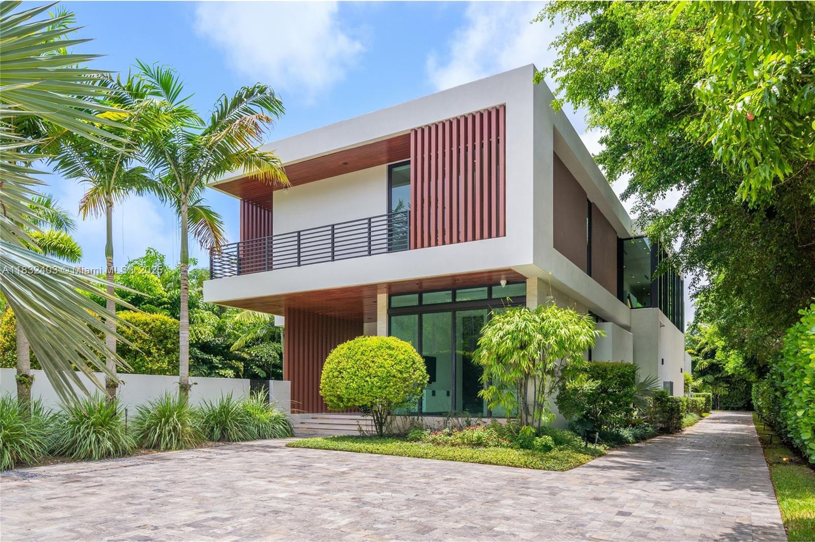 GRANADA PARK AMD - Residential