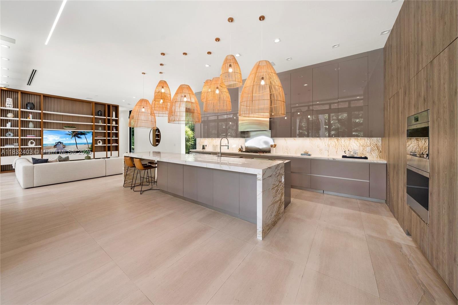 GRANADA PARK AMD - Residential