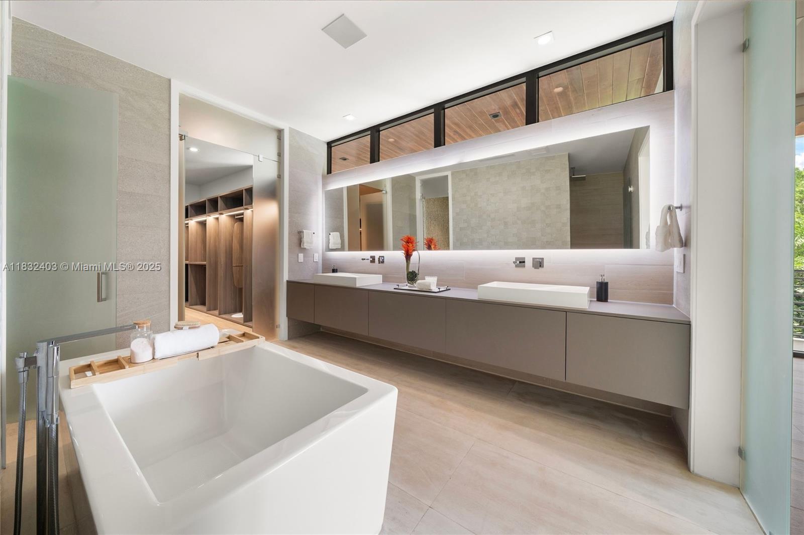 GRANADA PARK AMD - Residential