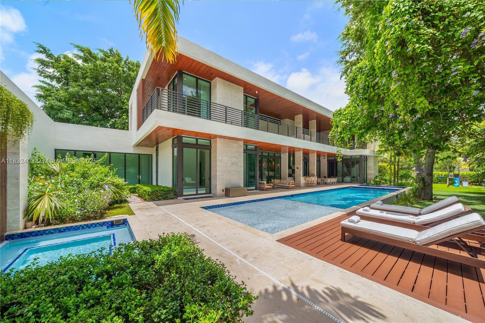 GRANADA PARK AMD - Residential