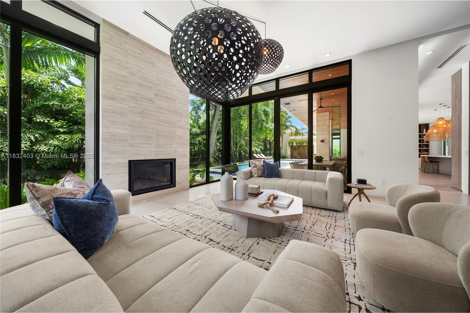 GRANADA PARK AMD - Residential