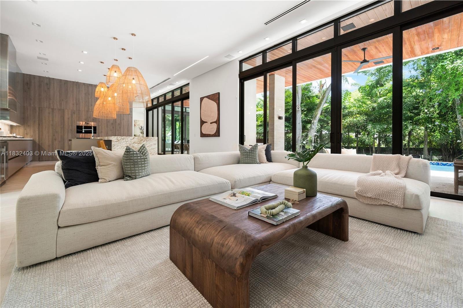 GRANADA PARK AMD - Residential