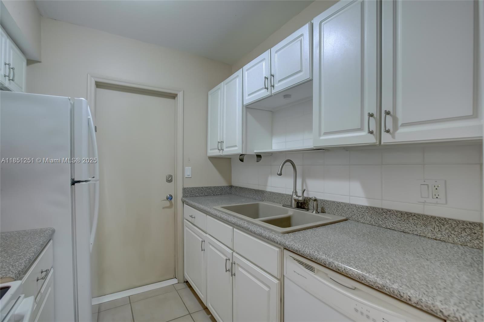 2424 SE 17th St B215