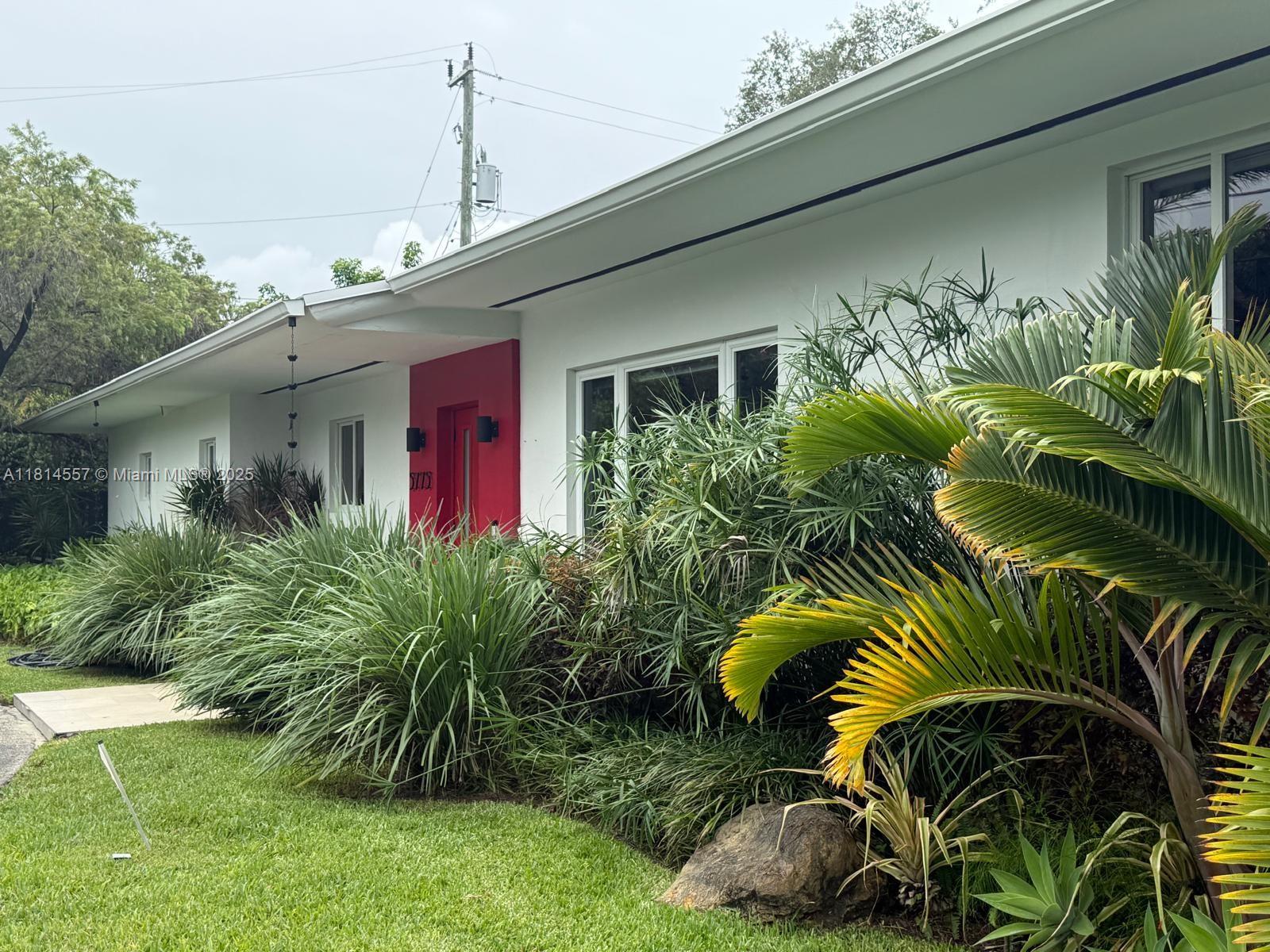 5775 Sw 80th St 5775, South Miami, Miami-Dade County, Florida - 3 Bedrooms  
4 Bathrooms - 