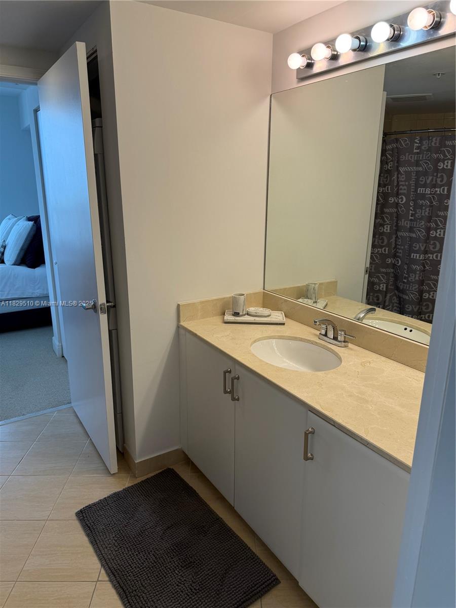 OPERA TOWER CONDO - Residential