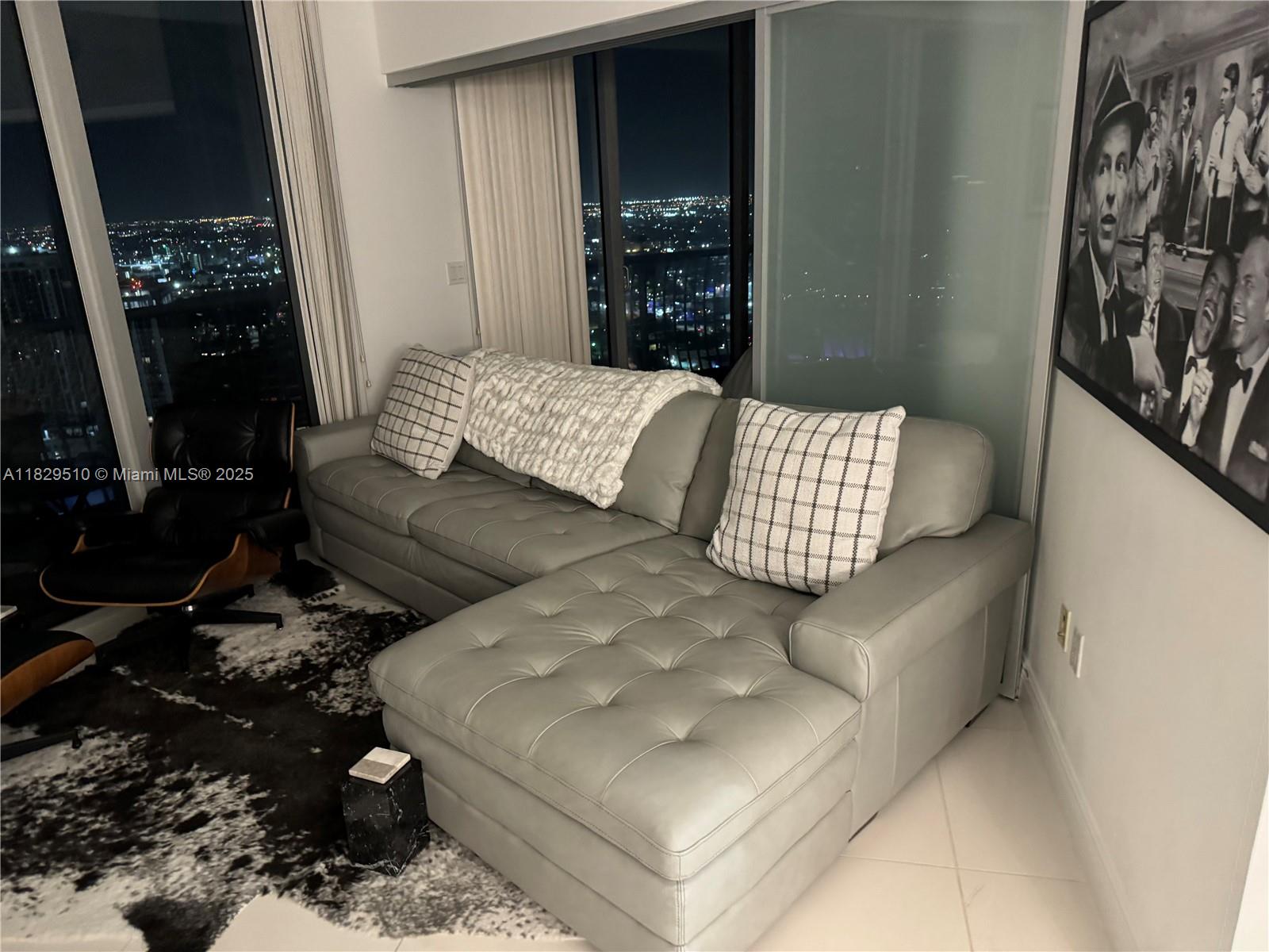 OPERA TOWER CONDO - Residential