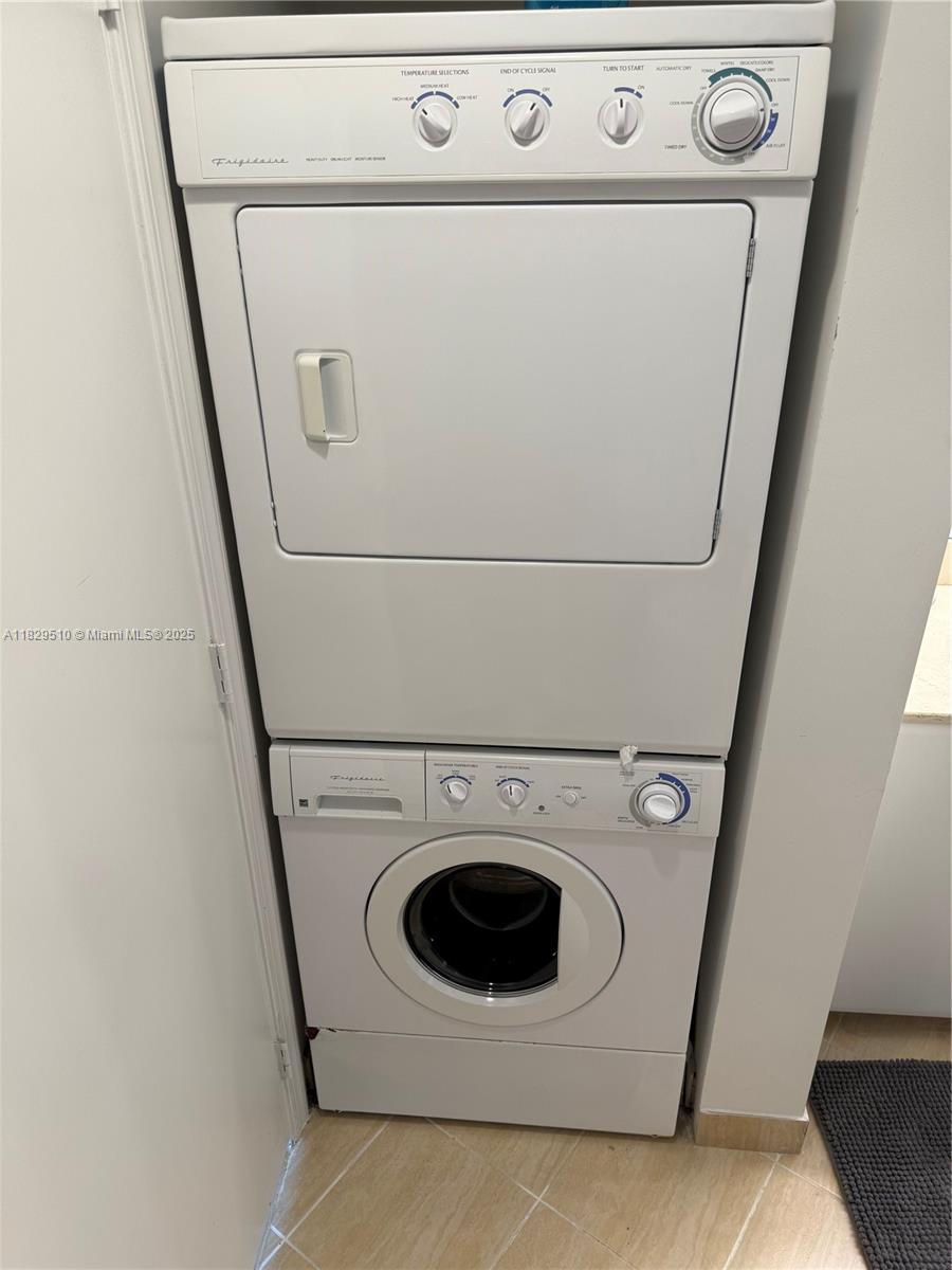 OPERA TOWER CONDO - Residential