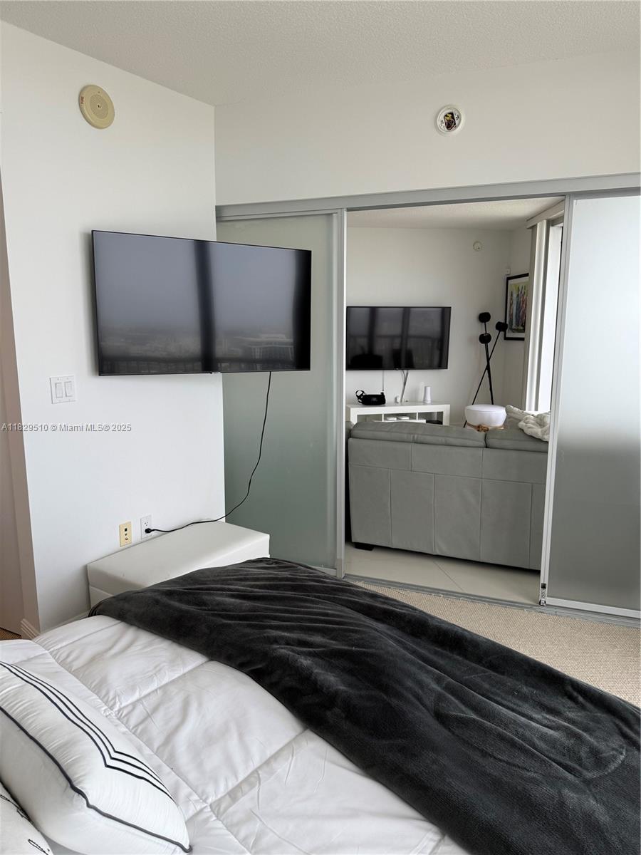 OPERA TOWER CONDO - Residential