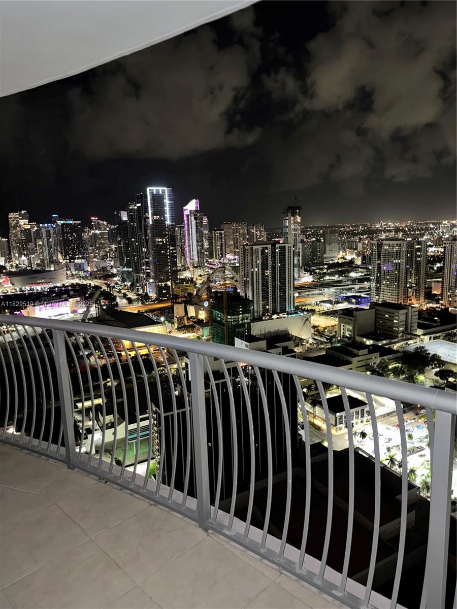 OPERA TOWER CONDO - Residential